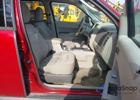 2010 Ford Escape Xlt from USA, damaged, VIN 1FMCU9D78AKD07463